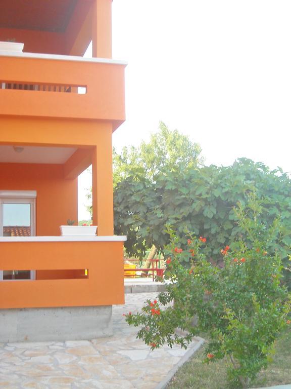 Apartments Kalac Posedarje Buitenkant foto